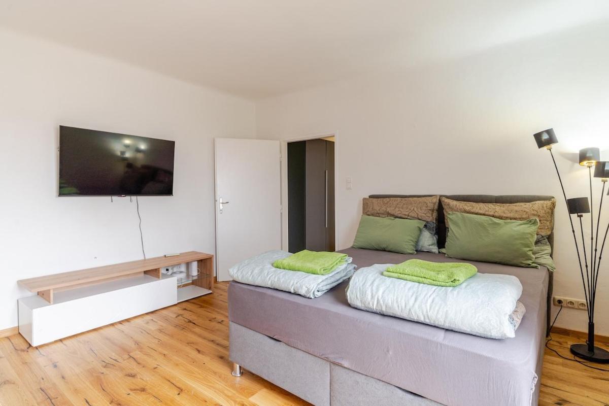 Apartamento 10 Minutes To Centre And Next To Hbf And Easy From Airport *